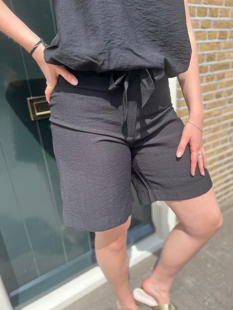 JDY JDYSILAS MW BERMUDA SHORTS WVN JDY JDYSILAS MW BERMUDA SHORTS WVN