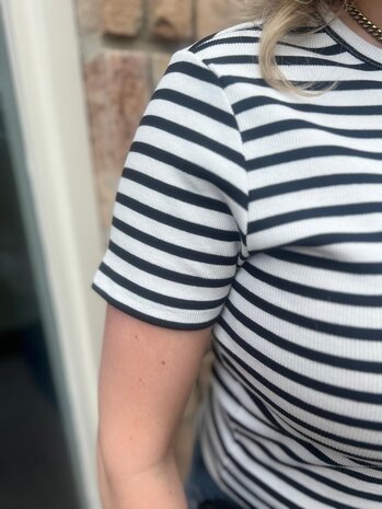 JDY JDYSOLAR S/S O-NECK TOP JRS NOOS