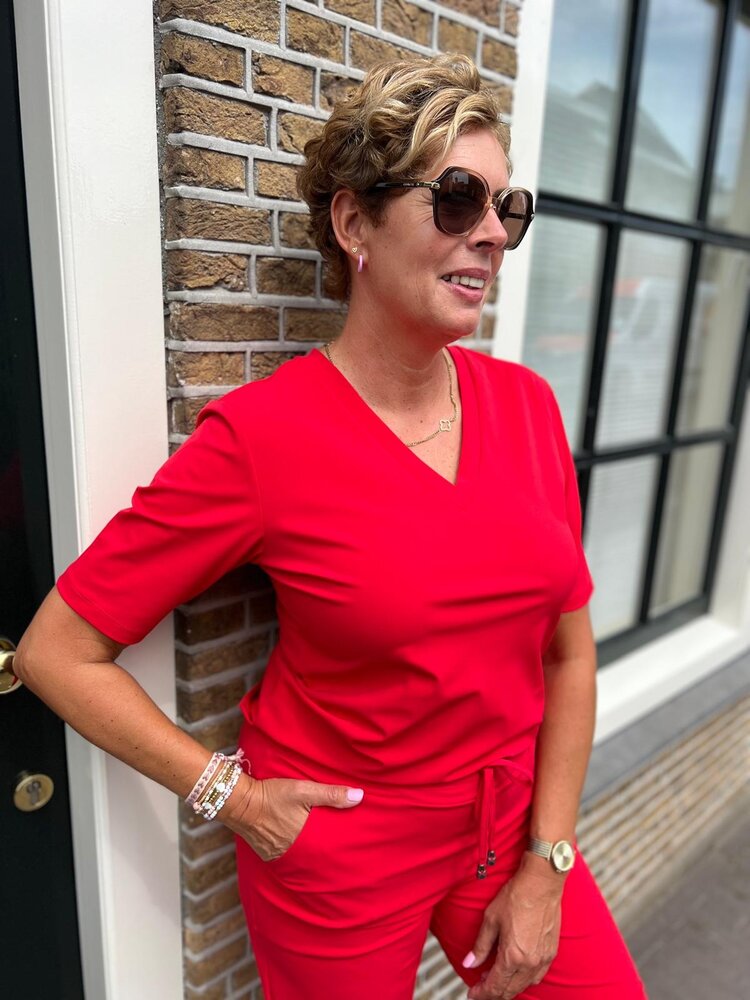 Mi Piace T-SHIRT V-HALS TRAVELSTOF 202271 RED