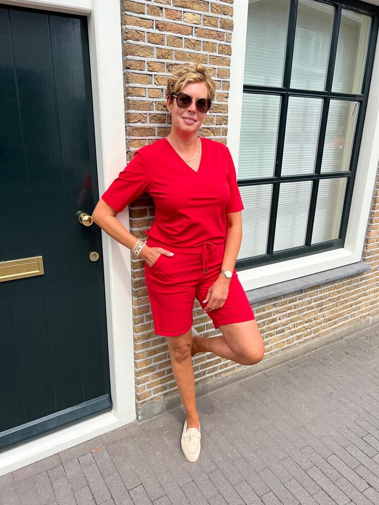 Mi Piace T-SHIRT V-HALS TRAVELSTOF 202271 RED