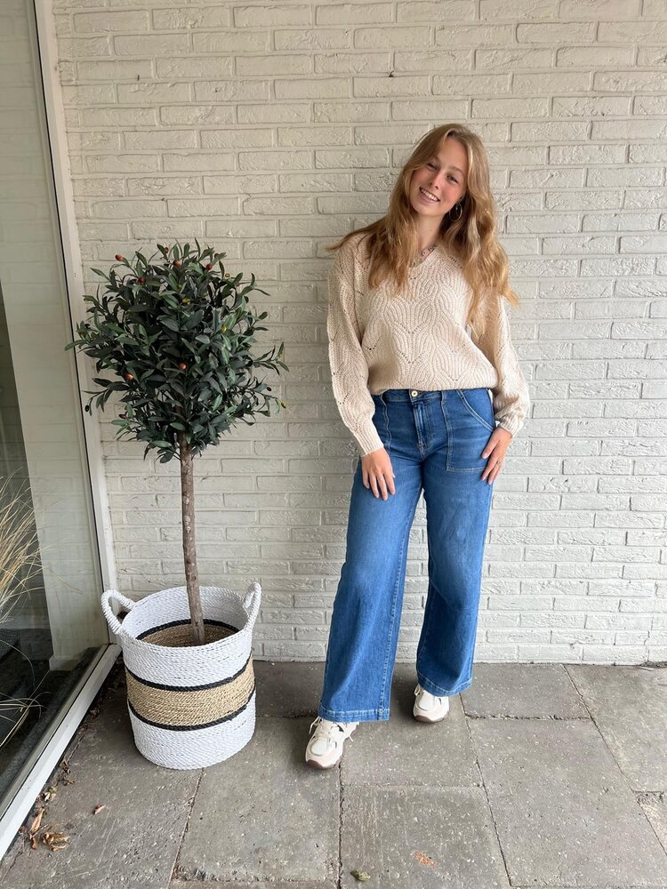 JDY JDYBADUT L/S V-NECK STRUC GLITT PULL KNT JDY JDYBADUT L/S V-NECK STRUC GLITT PULL KNT