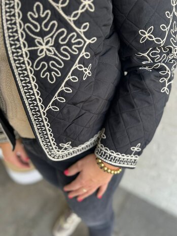 JDY JDYBILLIE L/S QUILTED EMB SHACKET WVN