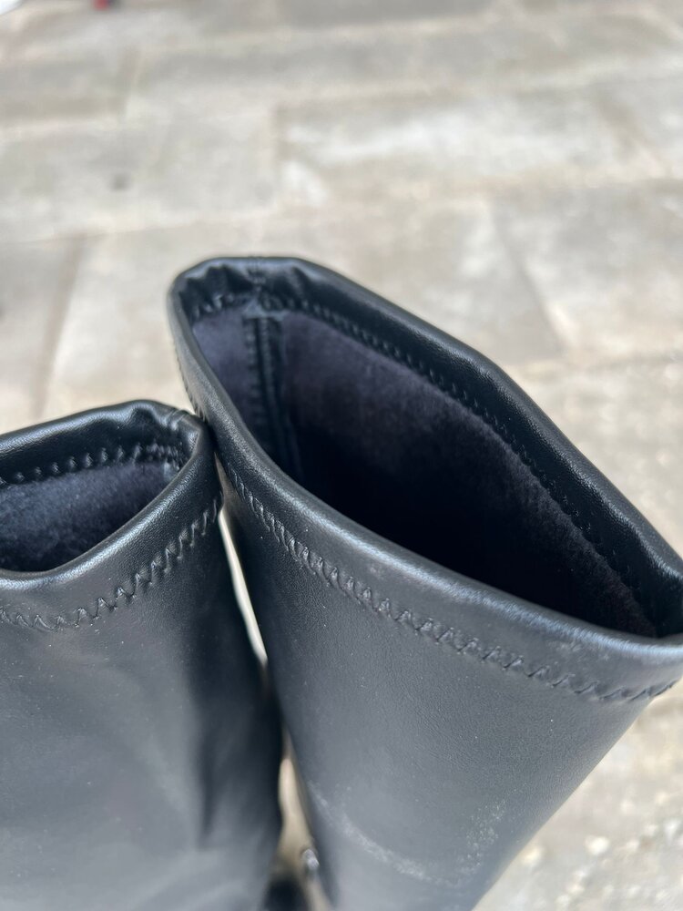 Poelman LAARS CYBELE PU