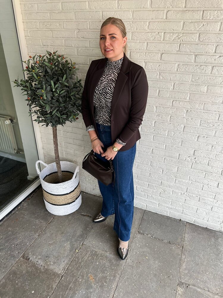 ICHI IHLAVA LS2 ICHI IHLAVA LS2