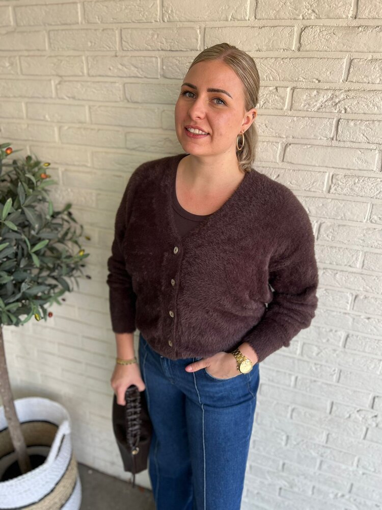 ICHI IHBRULA CA ICHI IHBRULA CA