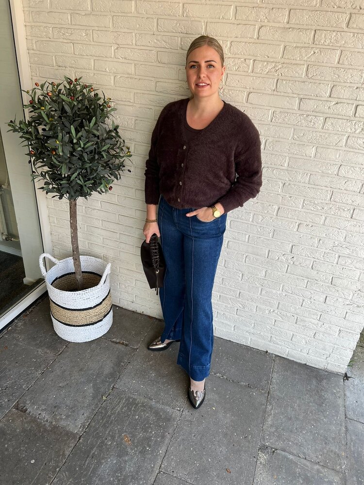 ICHI IHBRULA CA ICHI IHBRULA CA