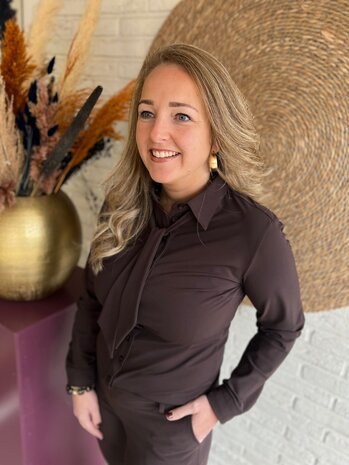 Mi Piace BLOUSE BOW TRAVELSTOF 202709 ESPRESSO Mi Piace BLOUSE BOW TRAVELSTOF 202709 ESPRESSO