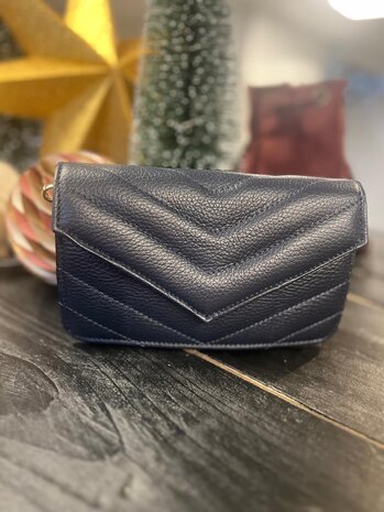 TAS LAURIE TAS LAURIE