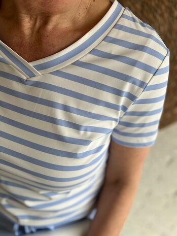 Mi Piace T-SHIRT TRAVELSTOF 202080 LAVENDER BLUE/OFFWHITE STRIPE
