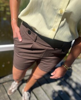JDY JDYGEGGO LIFE SHORTS JRS NOOS CHOCOLATE BROWN