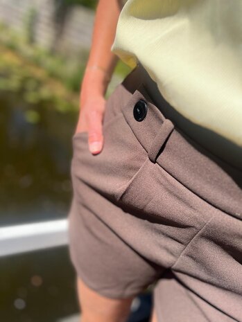 JDY JDYGEGGO LIFE SHORTS JRS NOOS CHOCOLATE BROWN