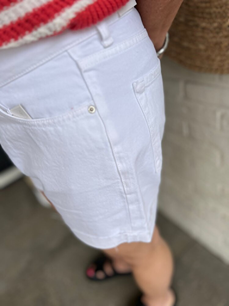 Cup Of Joe Denim SHORT TRACY WHITE