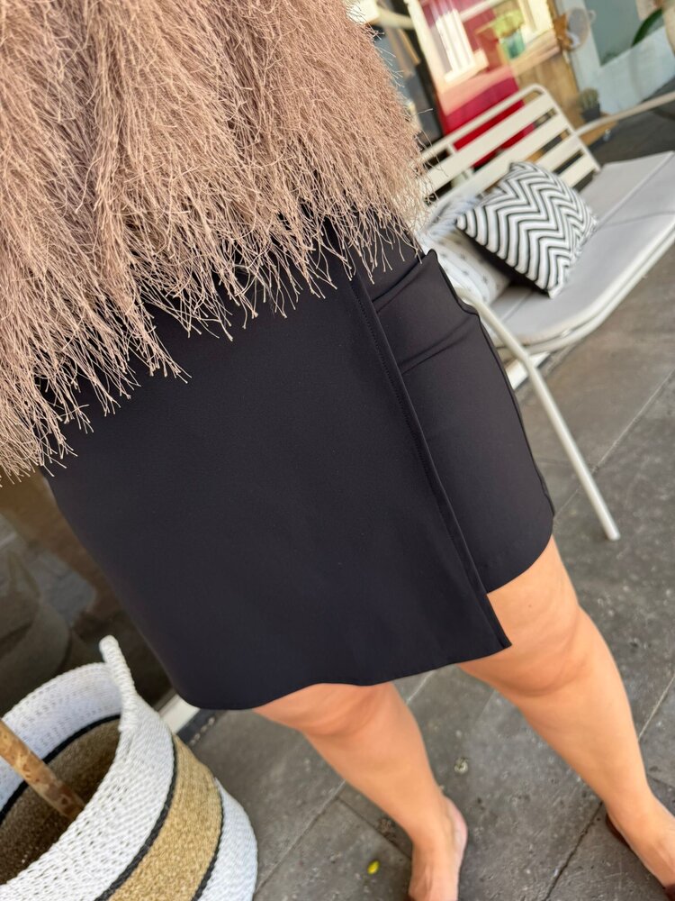 Mi Piace SKORT TRAVELSTOF 202623 BLACK