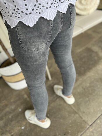 Cup Of Joe Denim SOPHIA GREY VT
