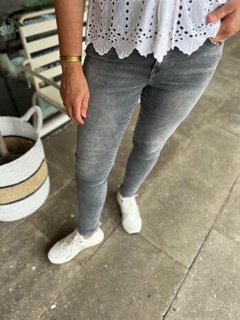 Cup Of Joe Denim SOPHIA GREY VT