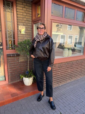PU LEREN JACK LUCY