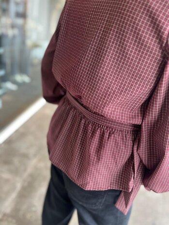WIKKELBLOUSE RUIT BORDEAUX