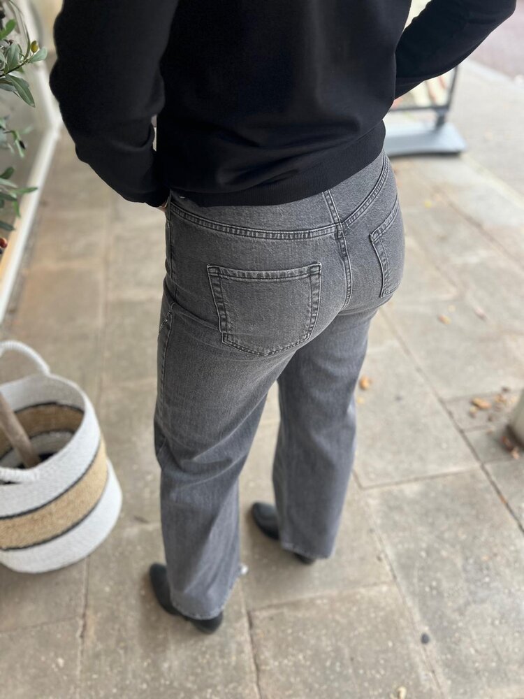 JDY JDYSANDRA HW STONE STRAIGHT JEANS DNM JDY JDYSANDRA HW STONE STRAIGHT JEANS DNM