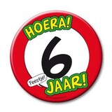 Button XL 6 years of traffic sign Button XL 6 years of traffic sign