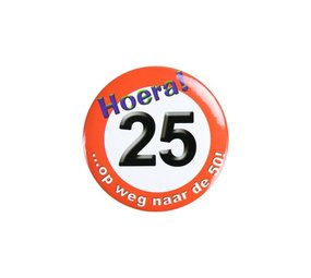 Paper Dreams Button klein 25 jaar Verkeersbord | per stuk Paper Dreams Button klein 25 jaar Verkeersbord | per stuk