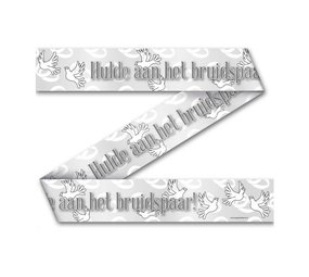 Sales in the ribbon tribute to the bridal couple | 12 MTR