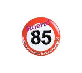 Paper Dreams Button klein 85 jaar Verkeersbord | per stuk Paper Dreams Button klein 85 jaar Verkeersbord | per stuk