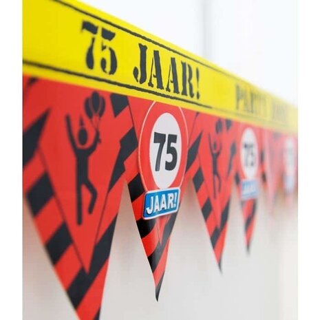 Afzetlint 75 jaar verkeersbord Partyzone | 12 meter Afzetlint 75 jaar verkeersbord Partyzone | 12 meter