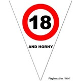 Signe de la circulation de la ligne de signalisation 18 ans Signe de la circulation de la ligne de signalisation 18 ans