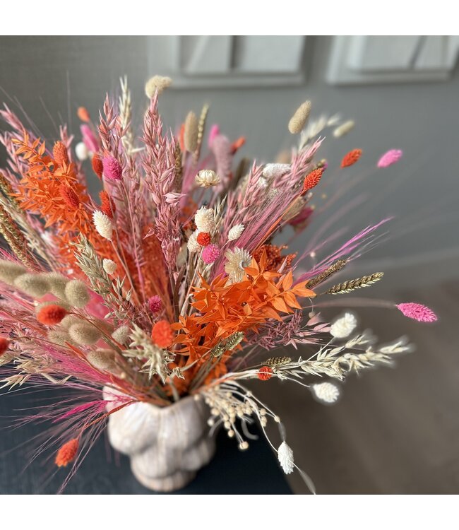 Bouquet de fleurs séchées Eagerness by Emma | Longueur ± 65 centimètres | Avec des fleurs séchées roses et orange