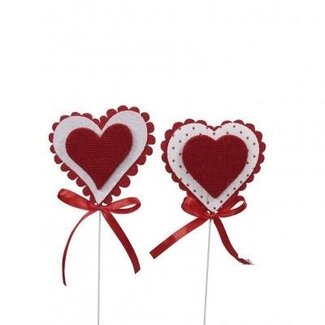 4A Fabric Heart Stick | Colour: Red | Length ± 20 centimetres | Diameter 7.5 centimetres | Per 18 sticks
