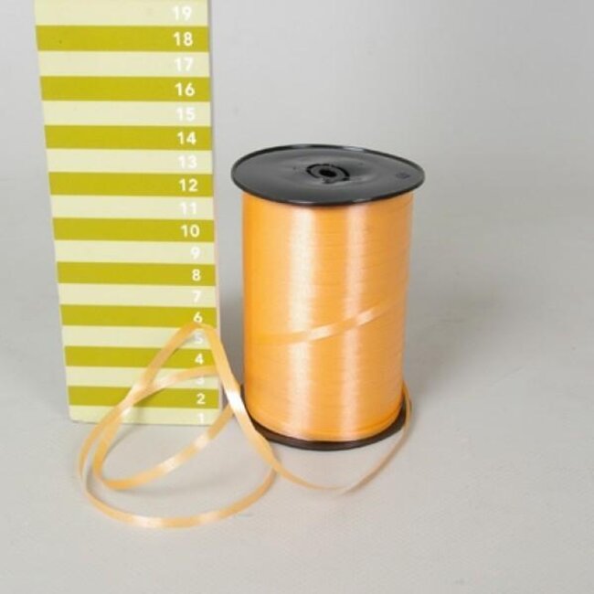 Curling ribbon 016 | Colour: Apricot | Width 5 millimetres | Length 500 metres | Per roll