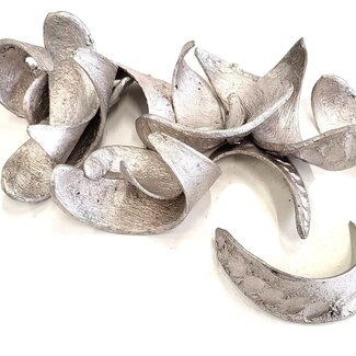 QC Dried Pods "Elephant Ear" | Colour: Champagne | Dried Decoration | Contents 500 grams per bag | Per 5 bags