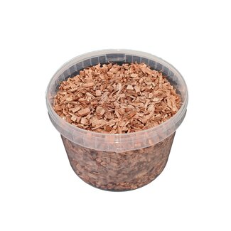 QC Wood Chips in Reusable Bucket | Colour: Copper | Diameter 5 - 8 millimetres | Contents 3 litres | Per bucket