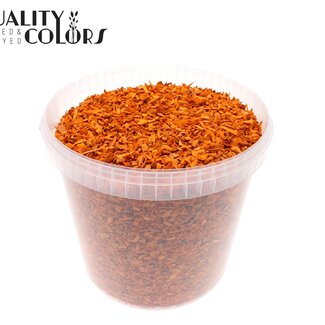 QC Wood Chips in Reusable Bucket | Colour: Orange | Diameter 5 - 8 millimetres | Capacity 10 litres | Per bucket