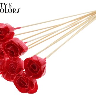 QC Shola Houten met was Roos op stok | Kleur: Rood | Shola Dear Holly Bijsteker | Diameter roos 6 centimeter | Lengte bijsteker ± 50 centimeter | 10 bijstekers per bos