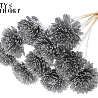 QC Shola Wooden Zinnia on stick | Colour: Silver | Shola Zinnia Flower Stick | Flower diameter 8 centimetres | Stick length ± 50 centimetres | 10 sticks per bunch