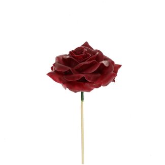 4A Rose en cire sur tige | Couleur: Bordeaux | Pique pour rose | Diamètre 10 centimeter | Longueur ± 25 centimeter | Par 12 piques