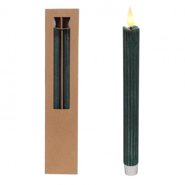 Potlood Kaars LED | Kleur: Donkergroen | Diameter 2.1 centimeter | Hoogte 25 centimeter | Exclusief AAA batterijen | Per 2 kaarsen