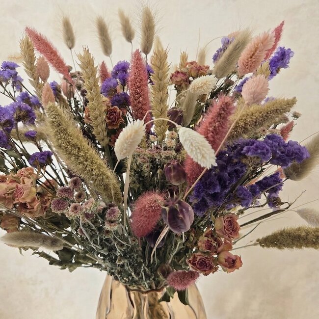 Boeket droogbloemen "Secret Pink" | Lengte ± 60 centimeter | Met naturelle, roze en paarse droogbloemen