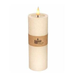 4A Bougie pilier LED nervurée | Couleur : Crème | Diamètre 7 centimètres | Hauteur 20 centimètres | Piles AAA non incluses | Par 6 bougies pilier