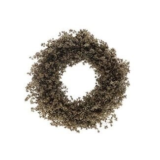 HBXD Krans “Origanum” | Kleur: Bruin | Kerstdecoratie | Hoogte 9 centimeter | Diameter 40 centimeter | Per krans