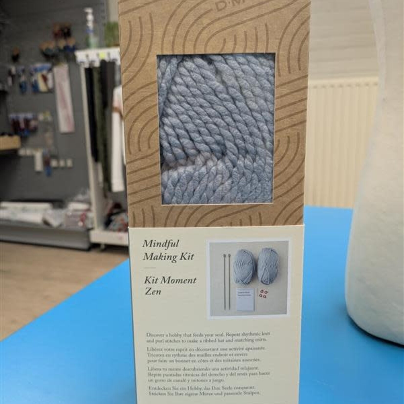 DMC Borduurpakket - Mindvul Making - De Rythm Muts & Wanten breiset