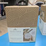 DMC Borduurpakket - Mindful Making -  The Meditative Mandala Cross Stitch Duo Kit