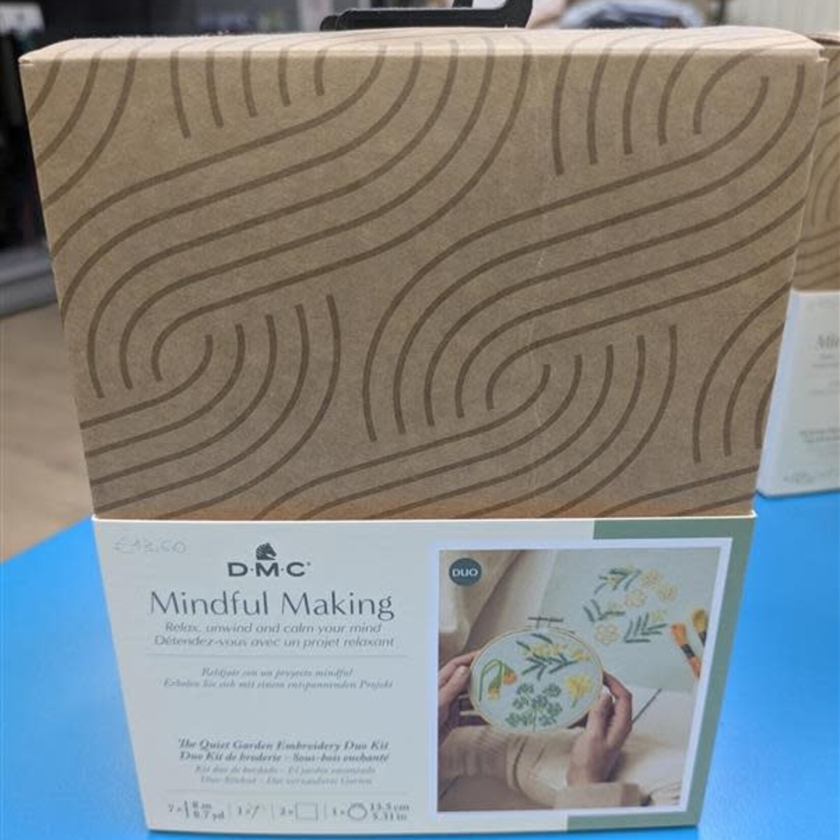 DMC Borduurpakket - Mindful Making - The Quiet Garden Embroidery Duo Kit