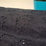 Broderie bloem groot zwart