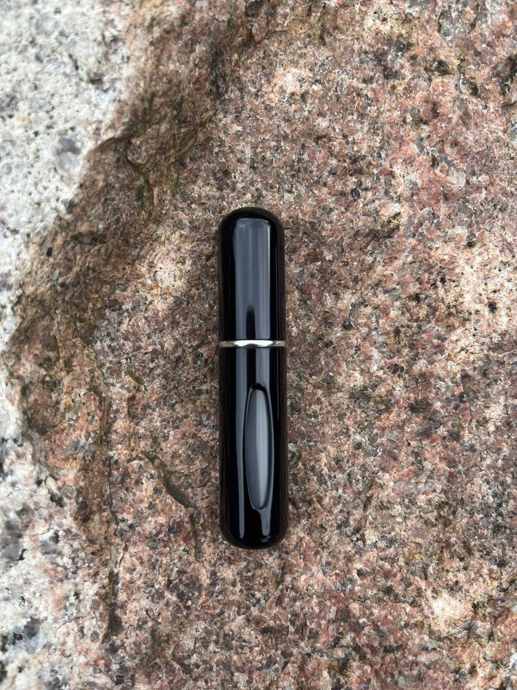 Parfum verstuiver zwart