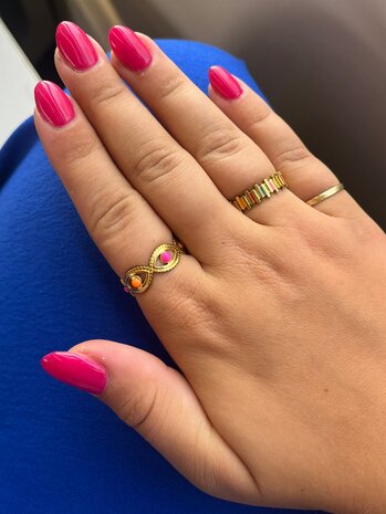 Multicolor ring goud