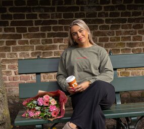 Trui out of office groen