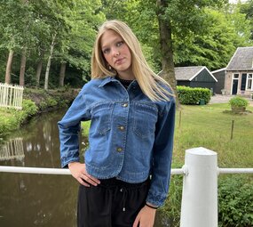 Spijkerjasje Juna