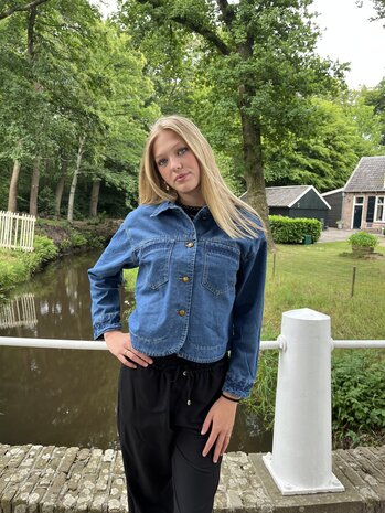 Spijkerjasje Juna